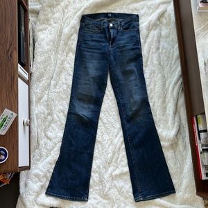 GAP 28 Long, Perfect Boot Denim (Flared leg)